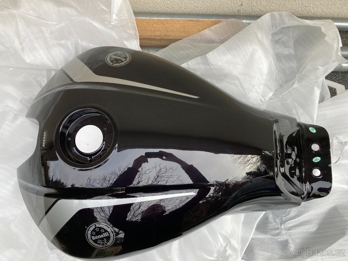 Nádrž Benelli 502C Cruiser