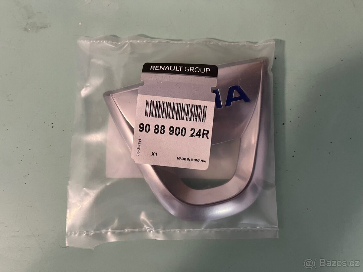 Chromovaný emblém Dacia, OEM: 908890024R