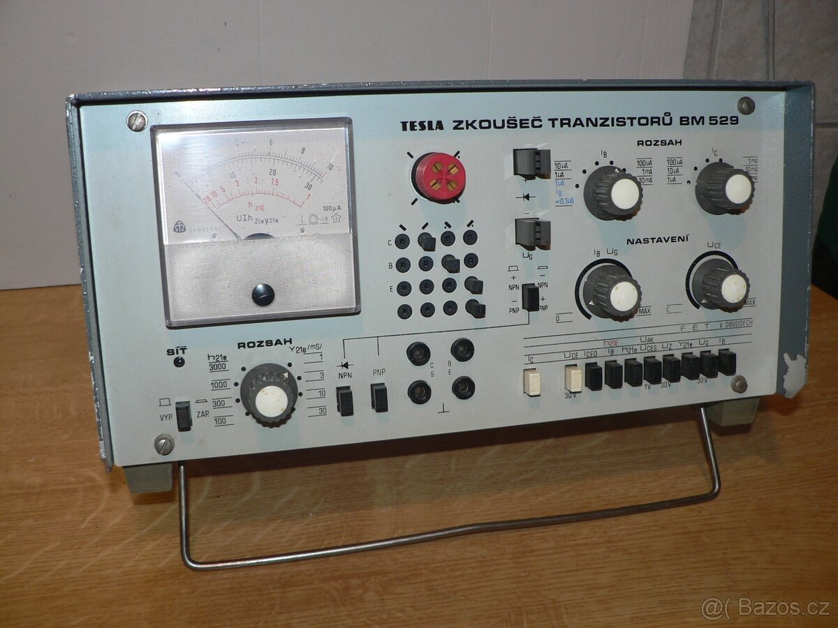 Tesla BM529 zkoušeč tranzistorů
