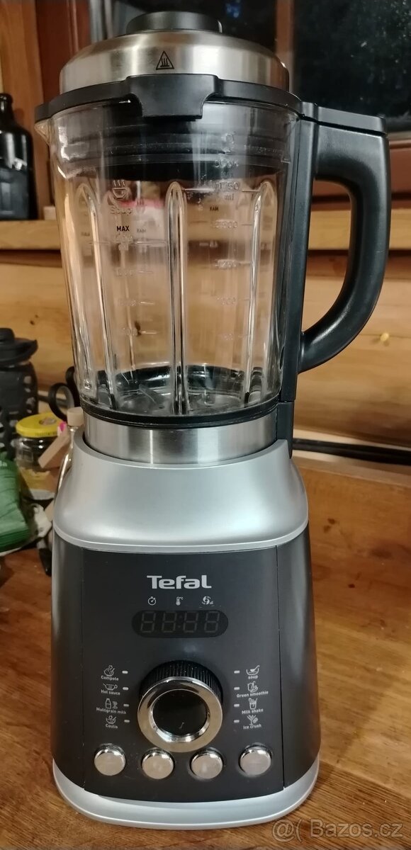 Vysokorychlostní mixér, polévkovar Tefal BL96