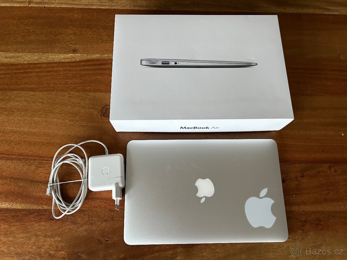 MacBook Air 11”, orig.krabice, nabíječka MagSafe, 250 GB SSD