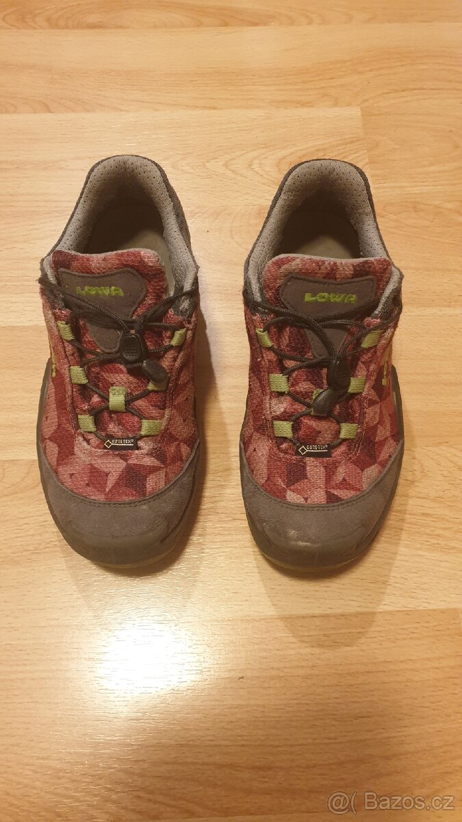 Boty Lowa s Gore-tex vel.35