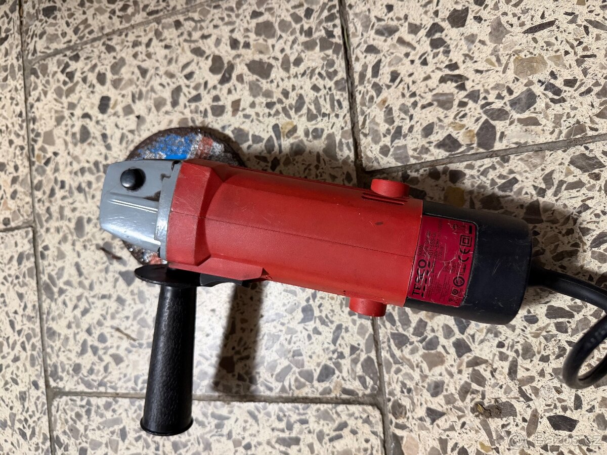 Úhlová bruska TE-90