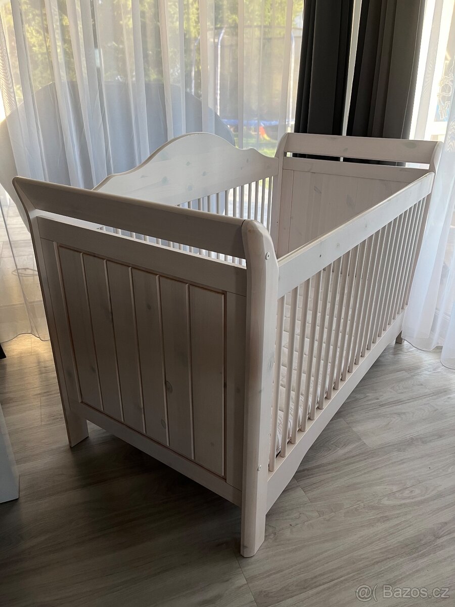 Set postýlky a přebalovací komody