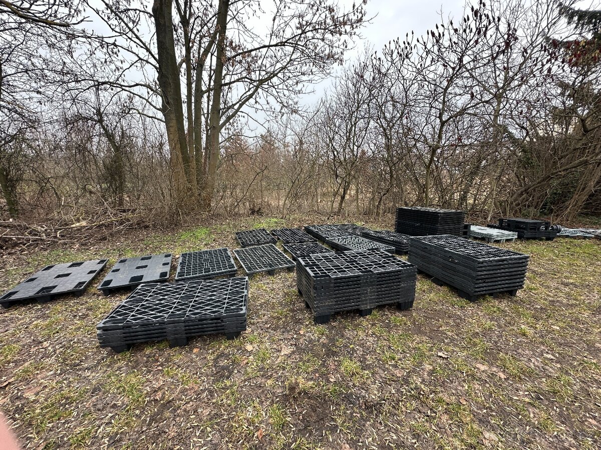 Plastové palety