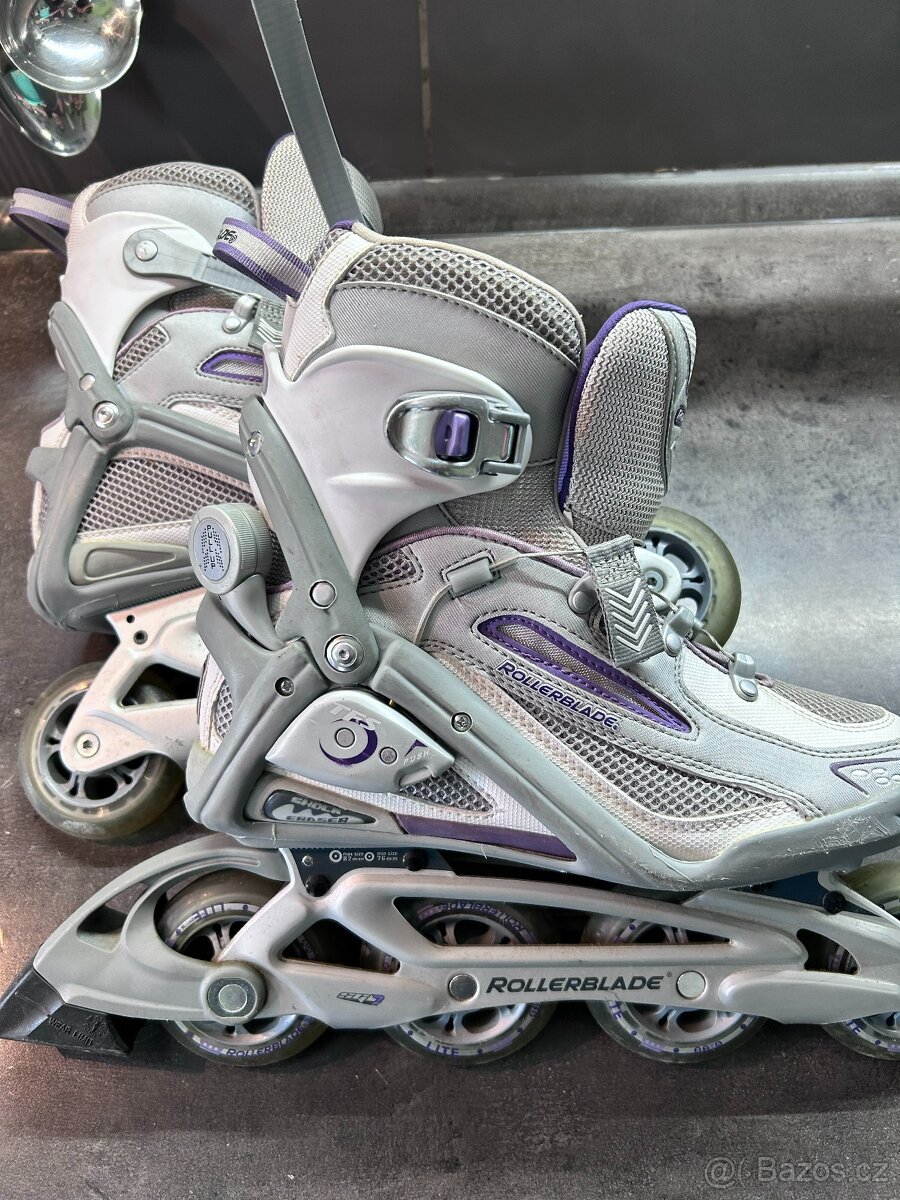 Kolečkové brusle ROLLERBRADE - dámské