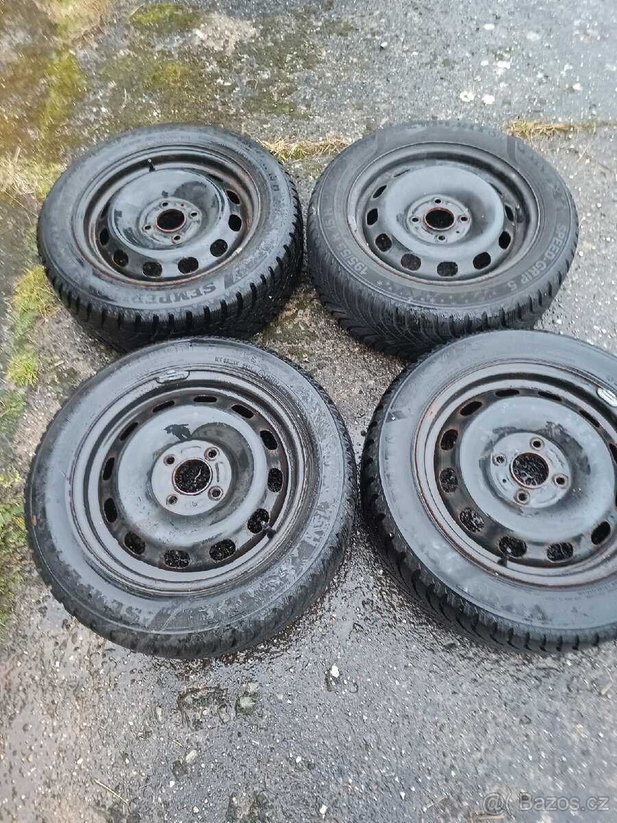 Plechové disky Ford Fiesta včetně zimních pneu 195/55/15