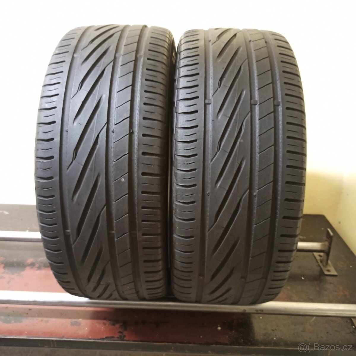 Uniroyal RainSport 5 245/45 R19 102Y 3,5-4,5mm