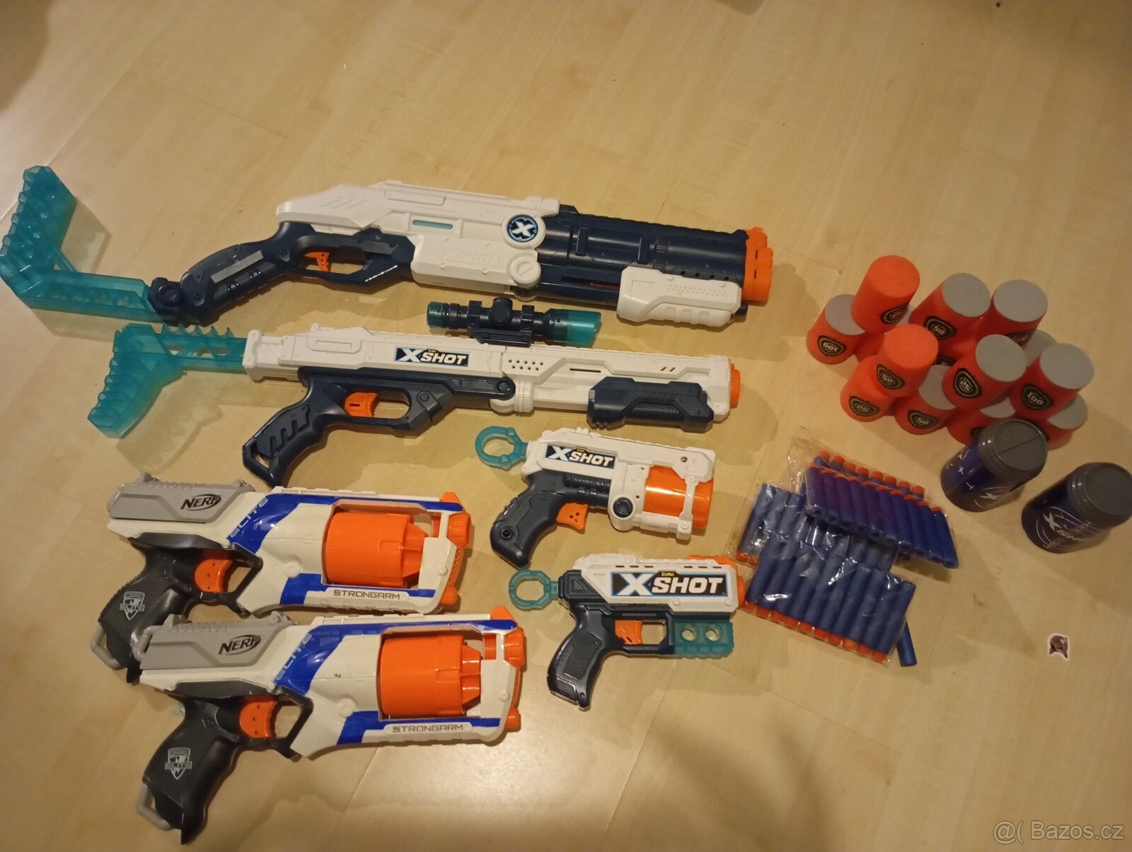 Sada Nerf + Zuru shot pistolí + náboje