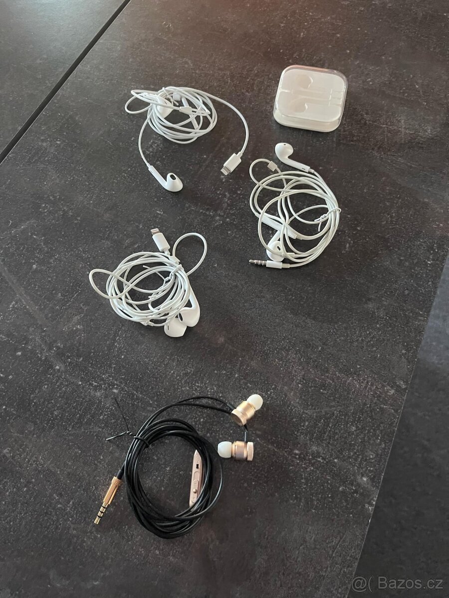 Originál Apple sluchátka 3x
