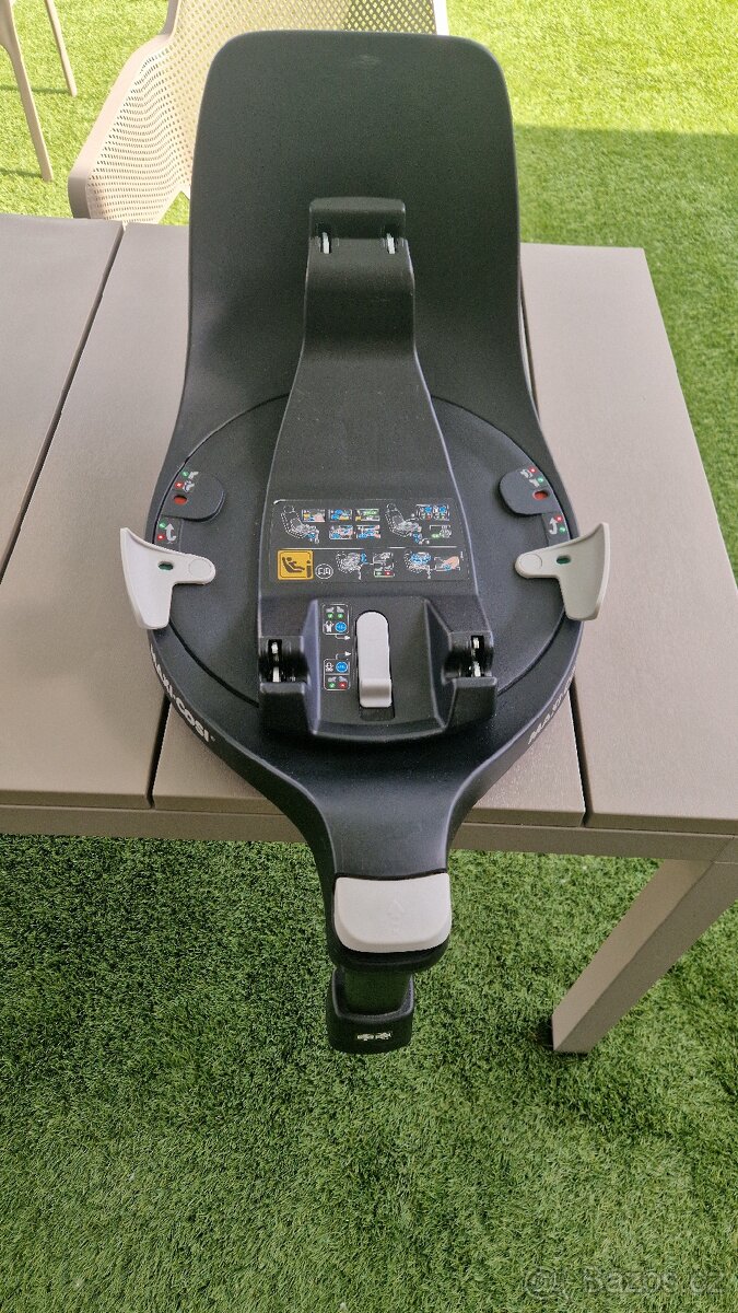 Maxi-Cosi FamilyFix 360 zakladna