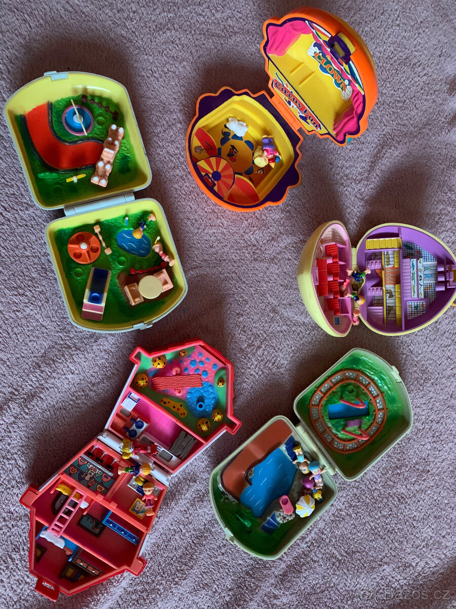 Retro Polly Pocket