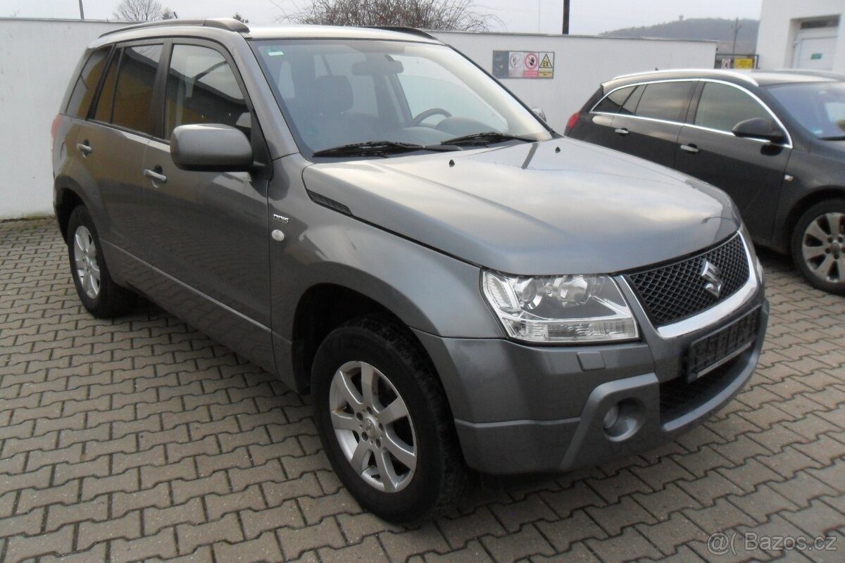 Suzuki Grand Vitara 4x4,1.9D/95kW, r.2008,188.600km-serviska