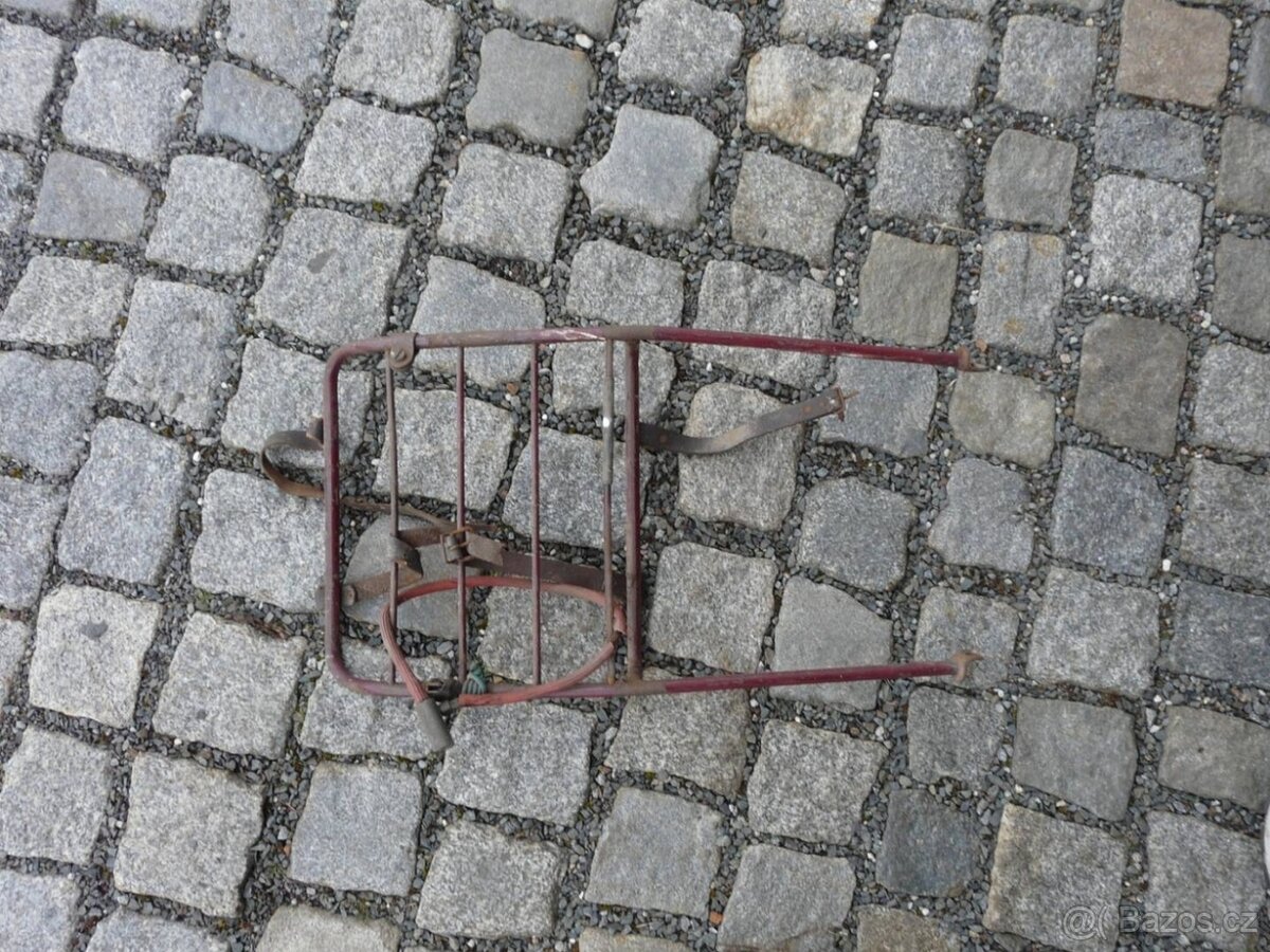 JAWA ČZ NOSIČ