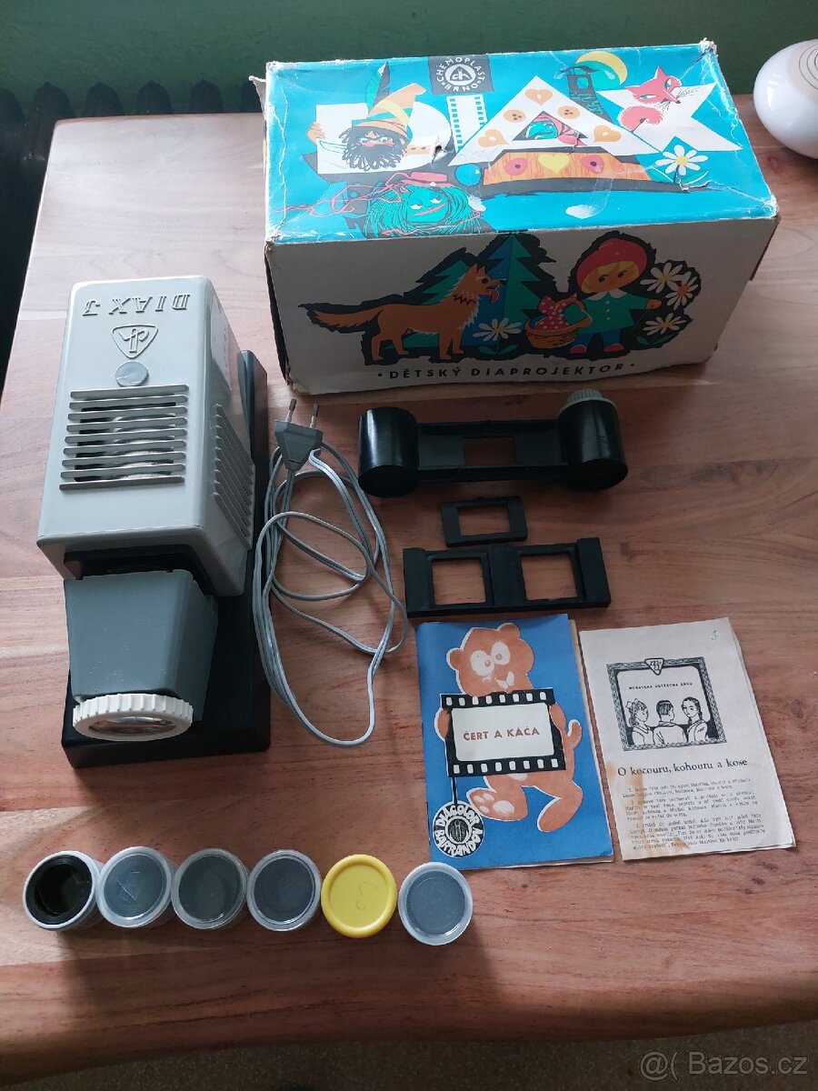 Dětská retro promítačka DIAX 3.