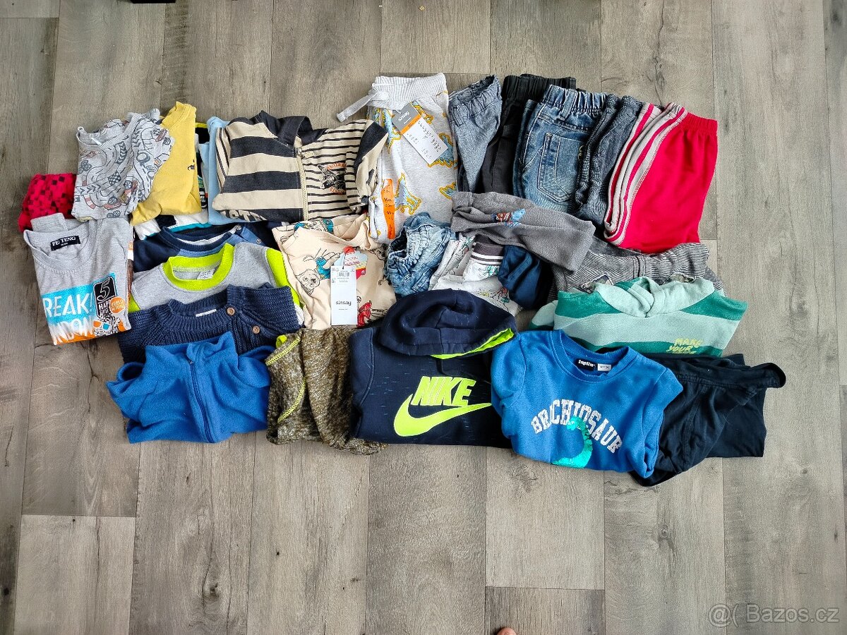 Mix oblečení 98