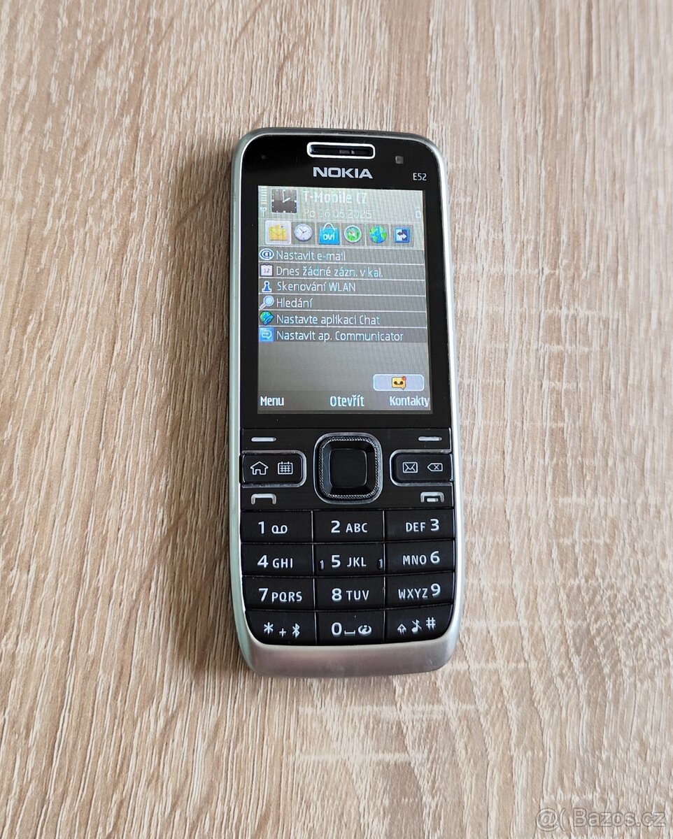 MOBILNÍ TELEFON NOKIA E52 (RM-469) - ZACHOVALÝ STAV
