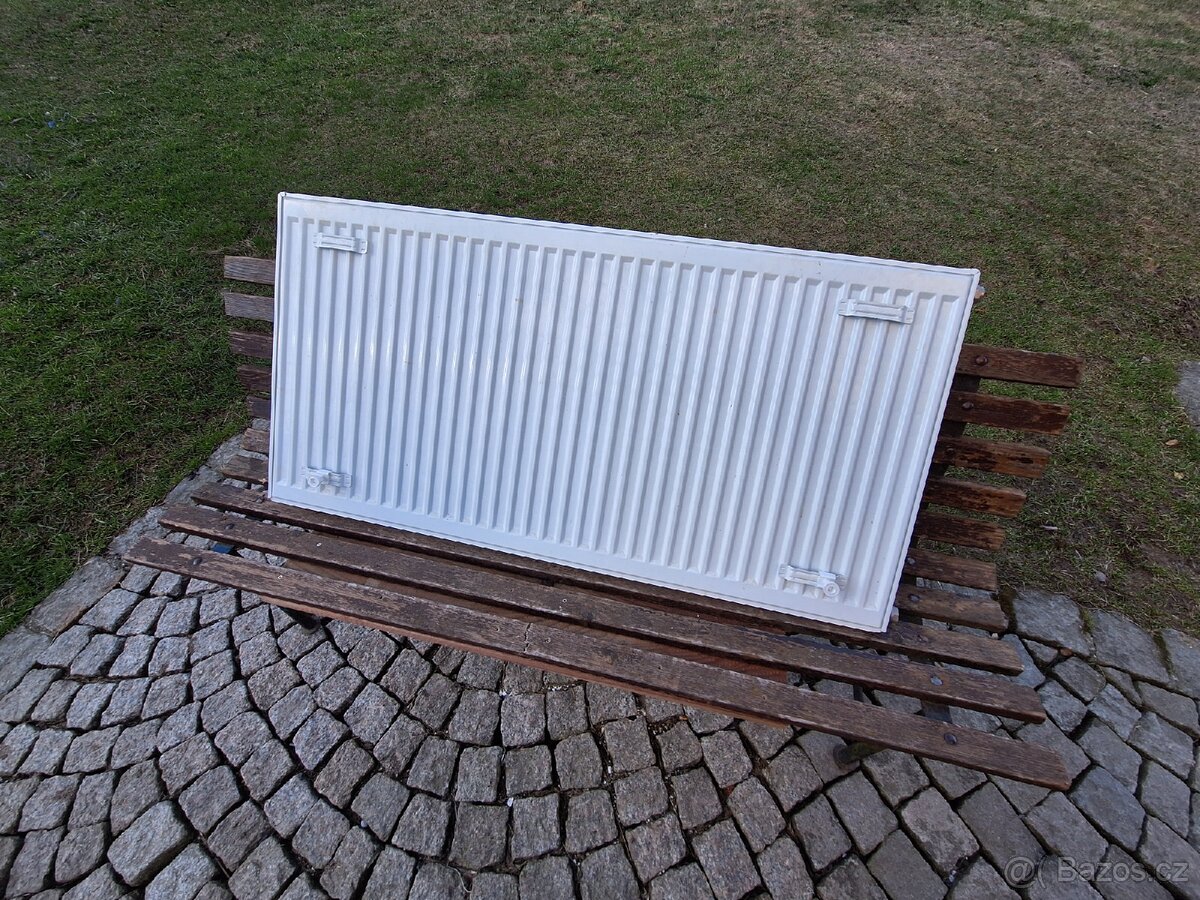 Deskový radiátor 1200 x 600