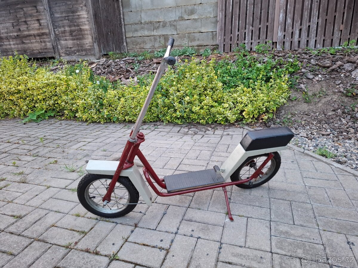 Retro koloběžka