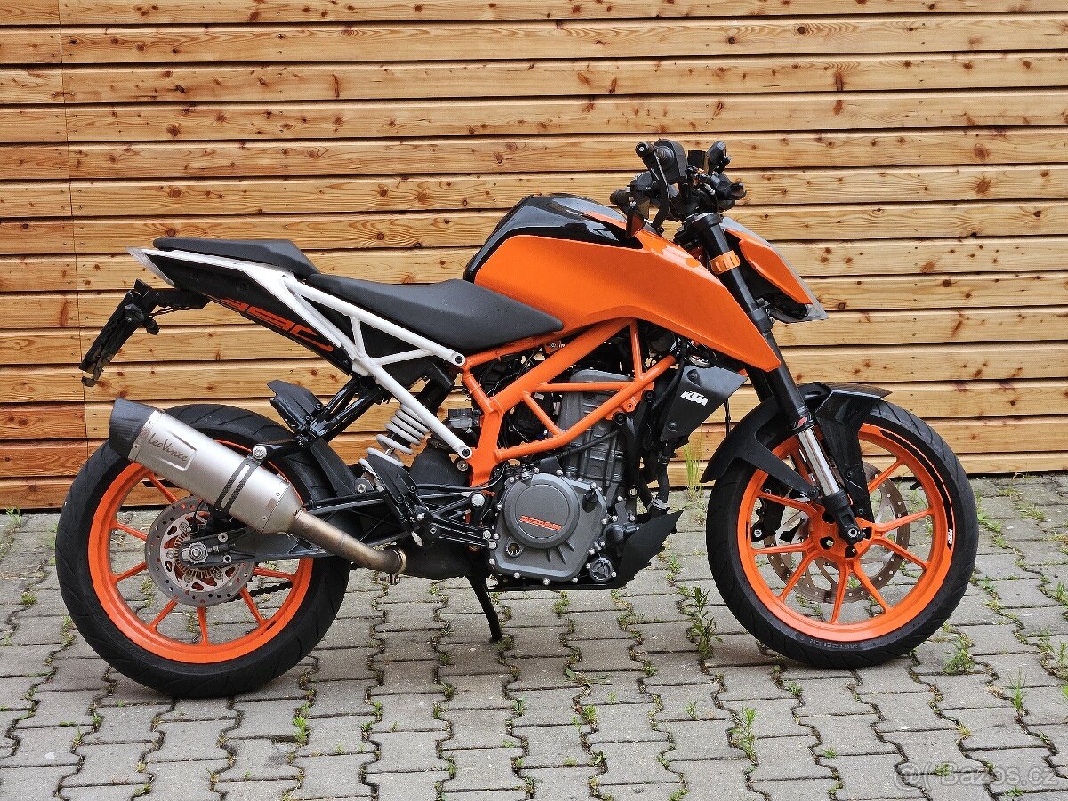 KTM duke 390