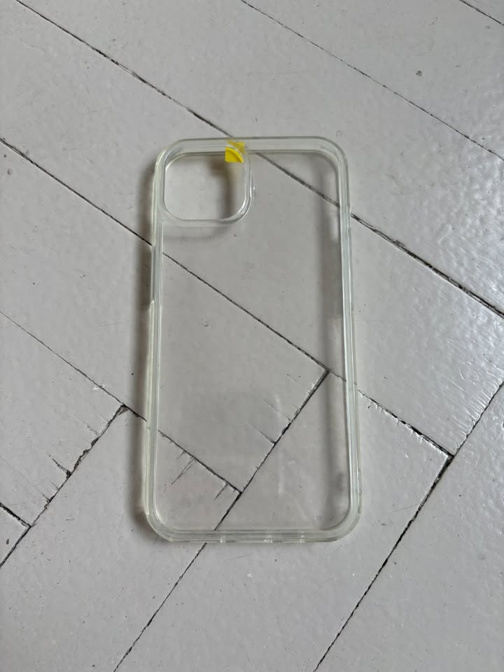 Nove pouzdro na Apple iPhone 13