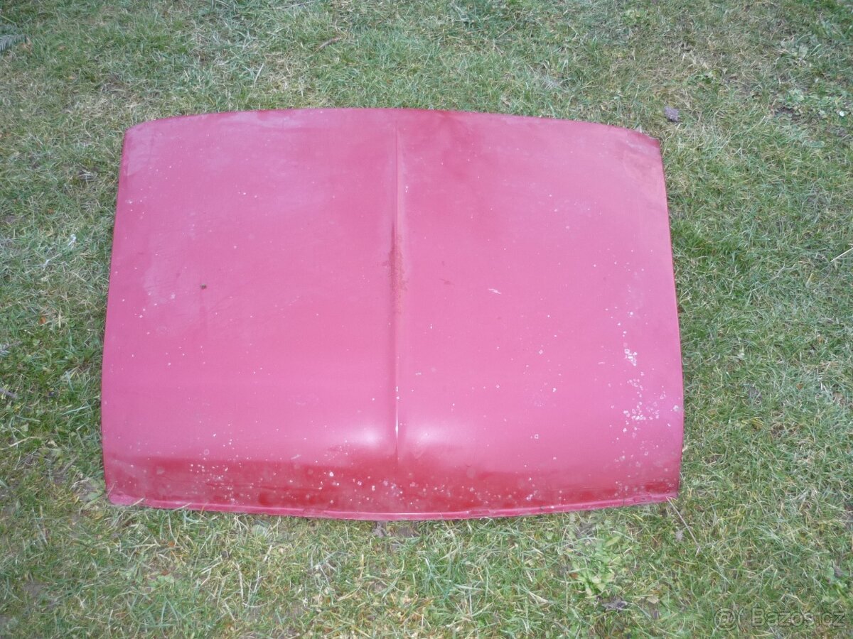 Škoda 1000 MB kapota