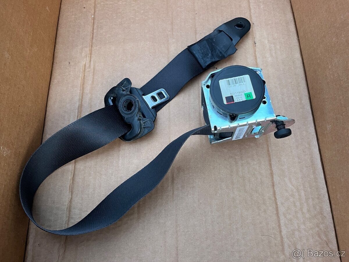 bezpečnostní pás pravý Land Rover Discovery 3