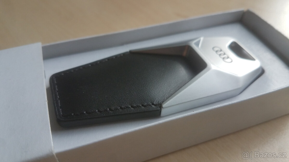 Audi klíčenka originál