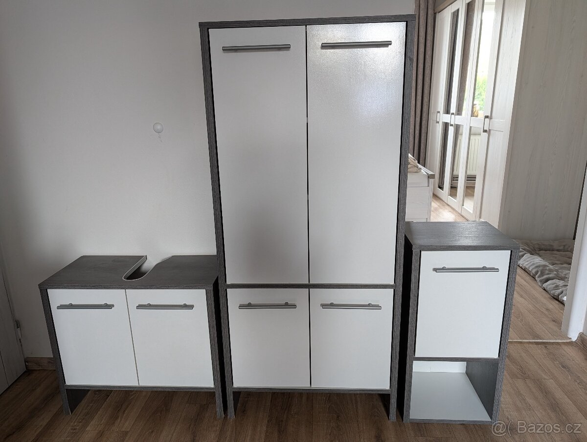 Koupelnový nábytek