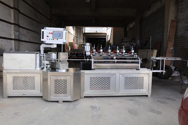 Kompletní linka na výrobu papírových brček