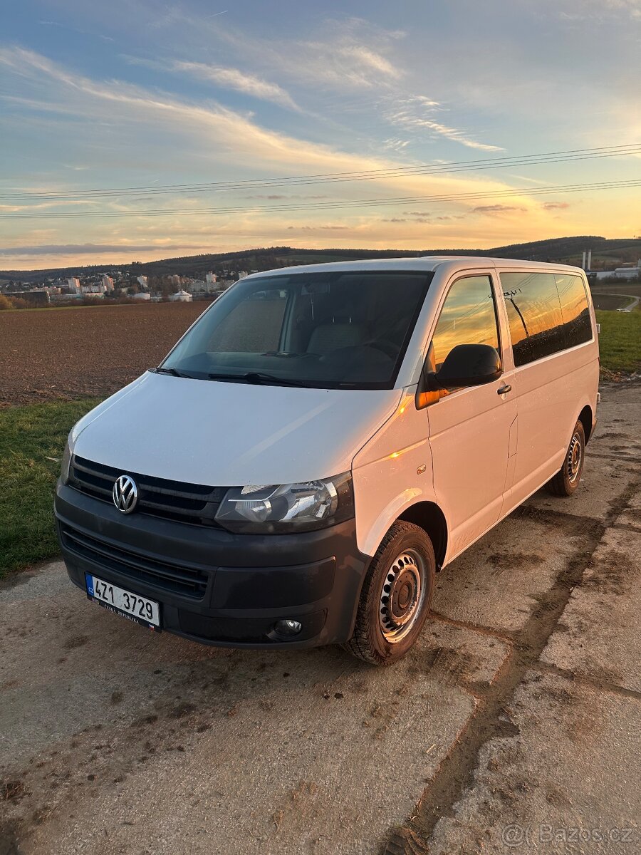 Volkswagen transporter T5 2.0TDI 75kw