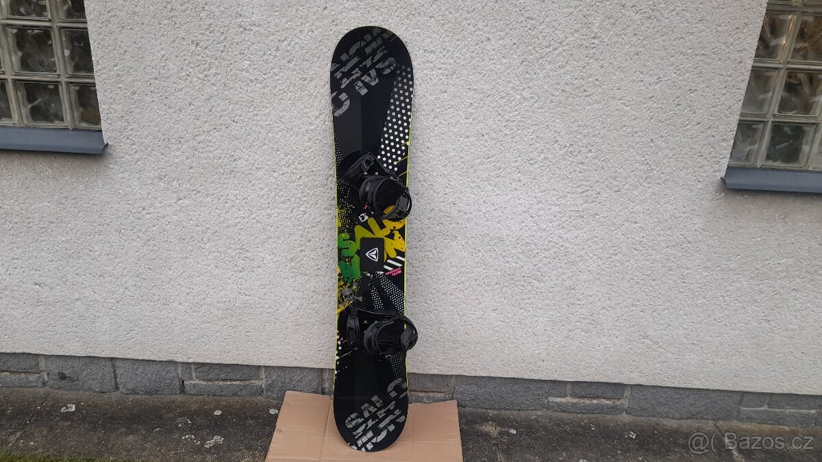 Kvalitní  top snowboard Salomon Sequence 162 cm
