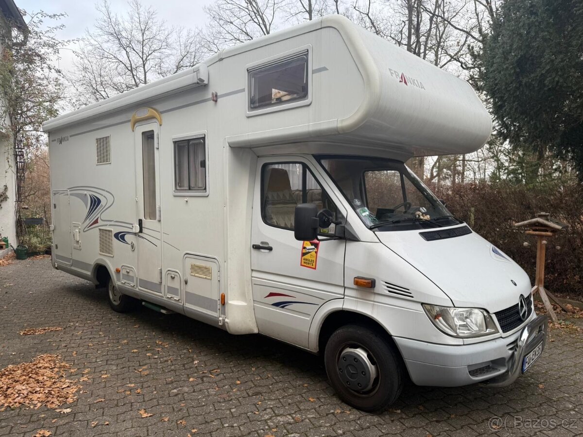 Obytné Auto, Alkovna