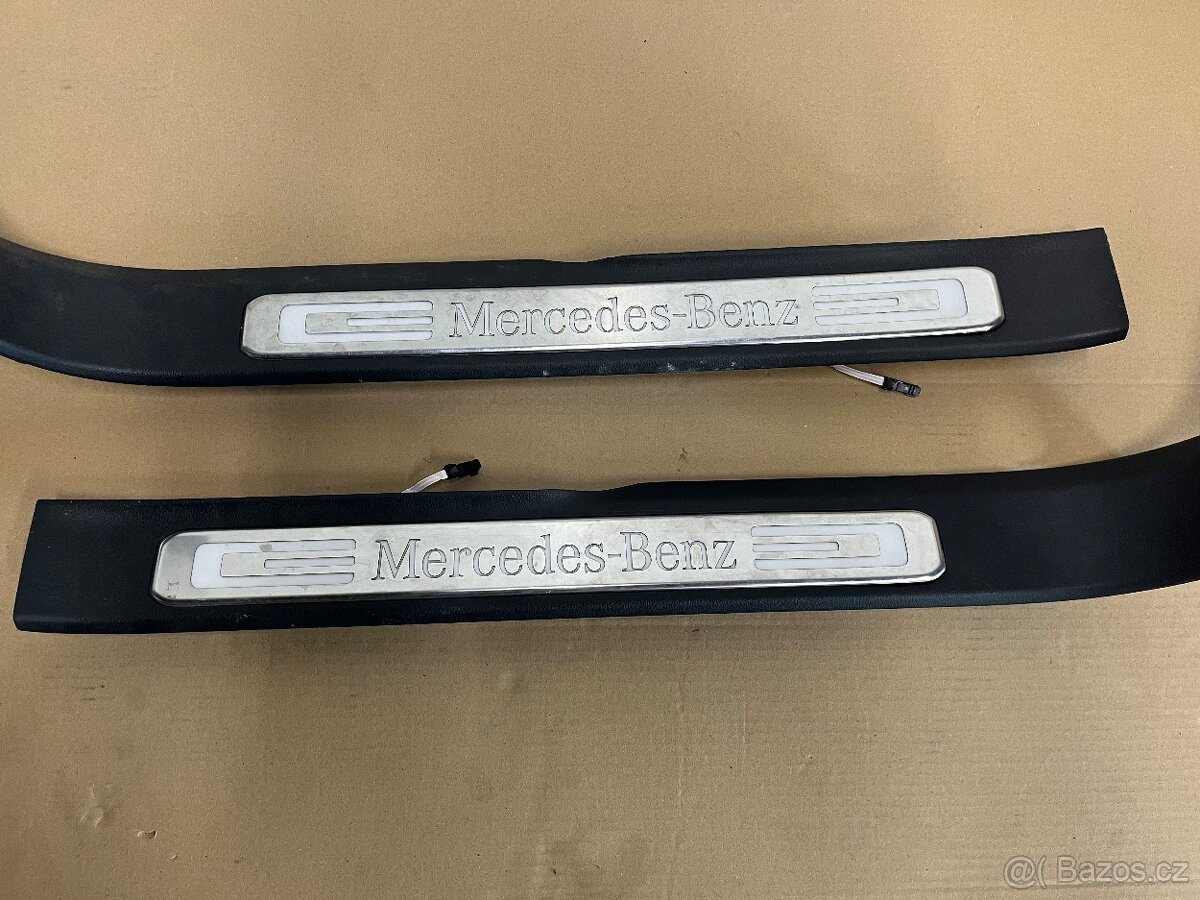 Mercedes-Benz prahové kryty