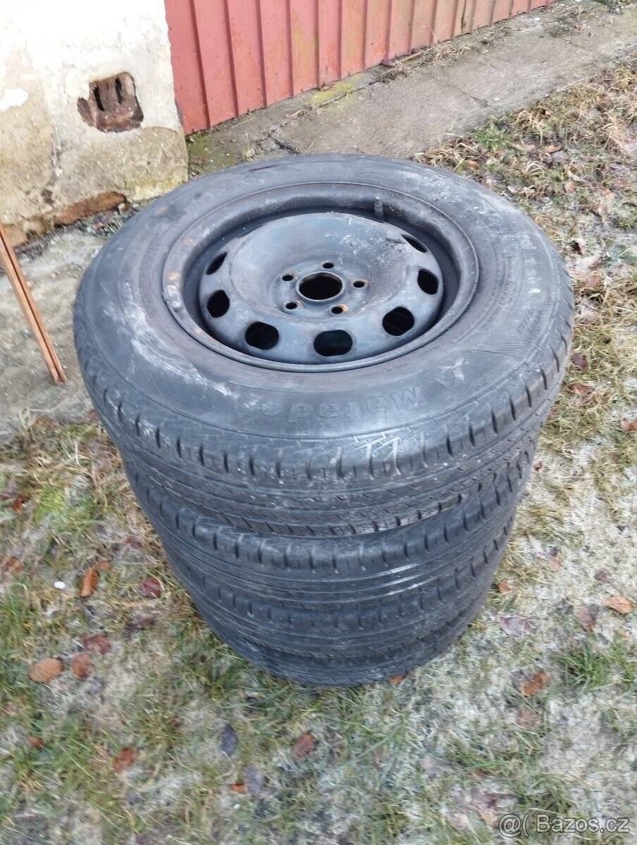 Sada plechových disků rozteč 5x100 s letní 175/80/14