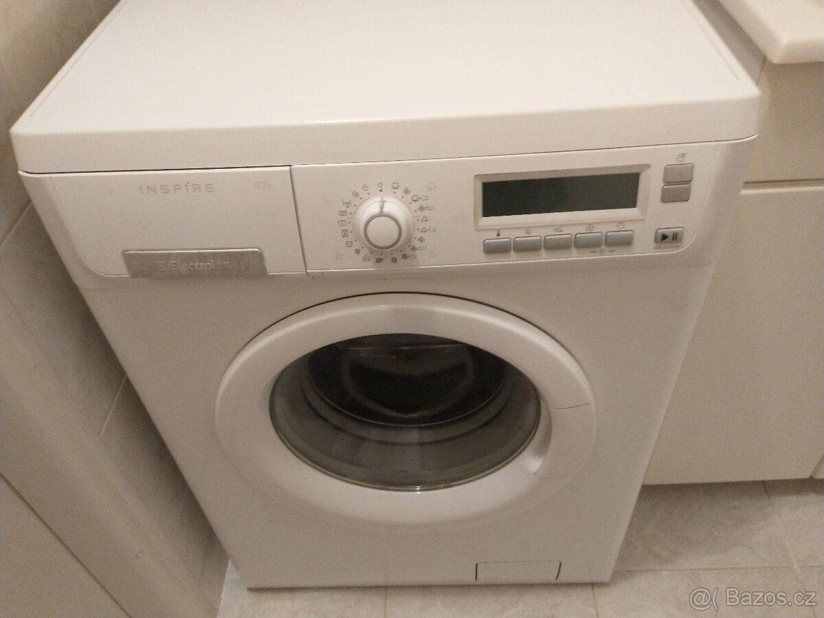 Pračka Elektrolux EWS 1070 W