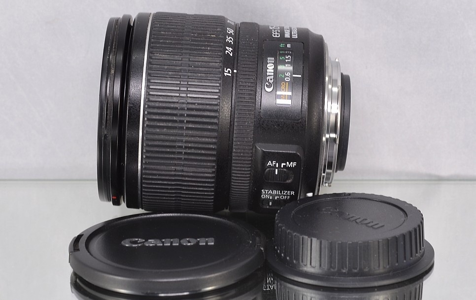 Canon EF-S 15-85mm f/3.5-5.6 IS USM APS-C Zoom
