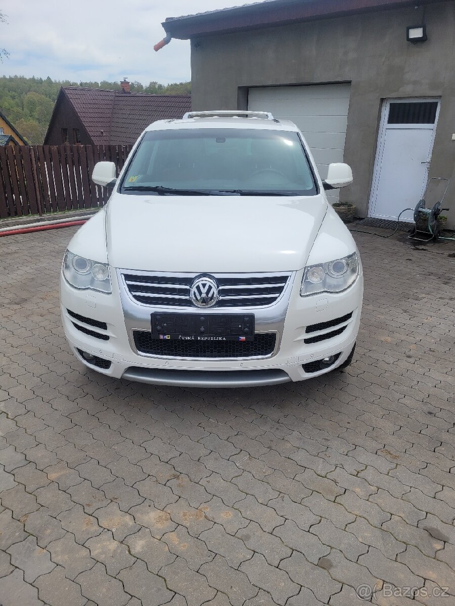 Volkswagen Touareg, 3.0TDI V6 MANUÁL MĚCHY XENONY