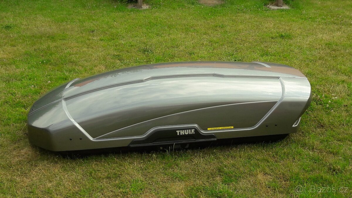 Střešní box Thule + tyče
