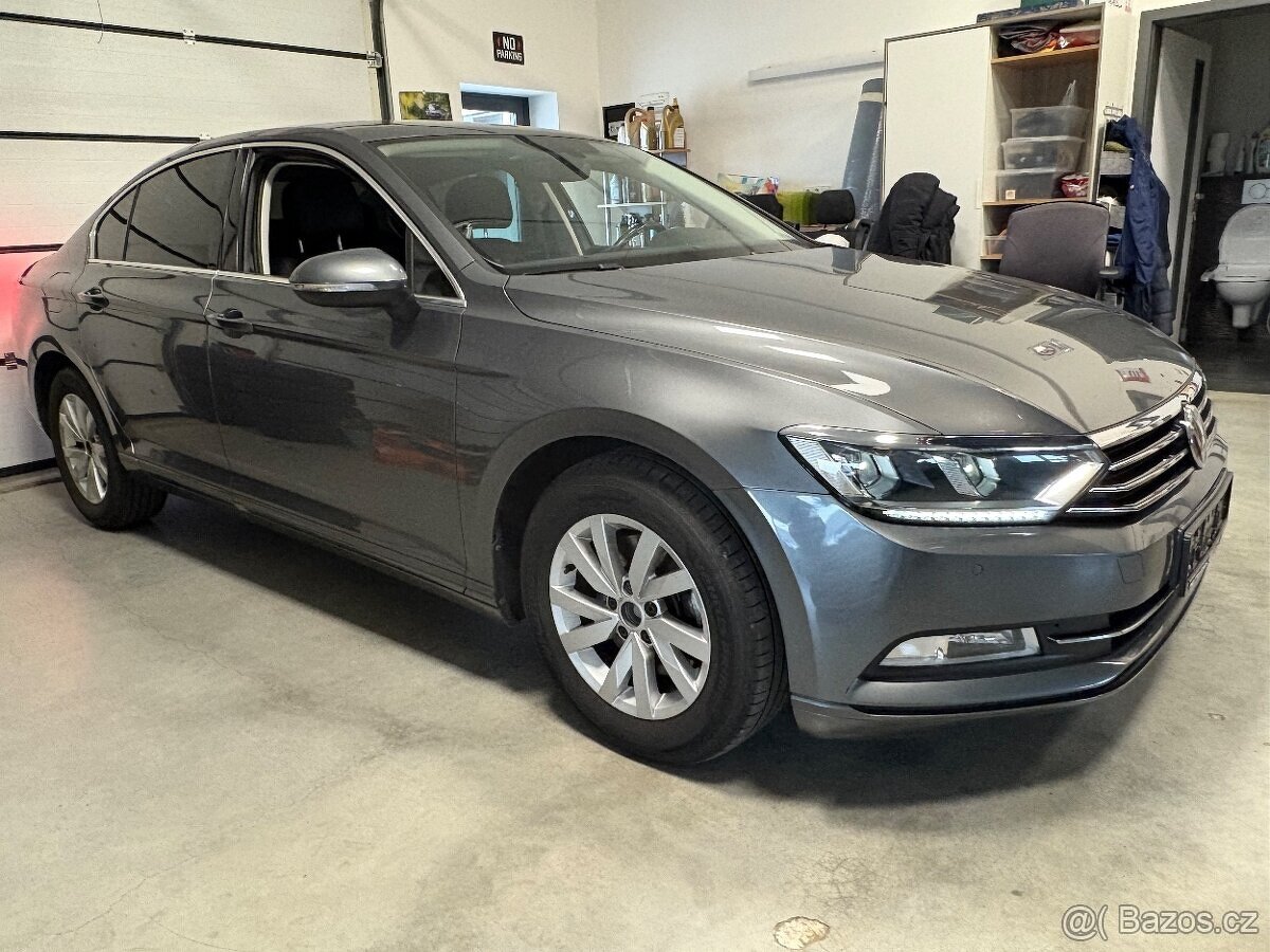 Volkswagen Passat b8 2 tdi 150ps Naviface full led světla