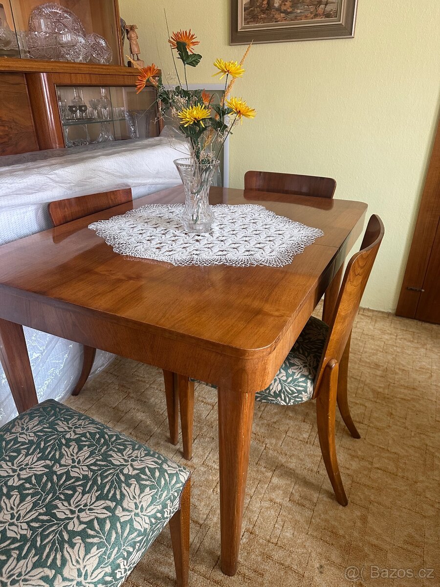 Prodam luxusni set Halabala