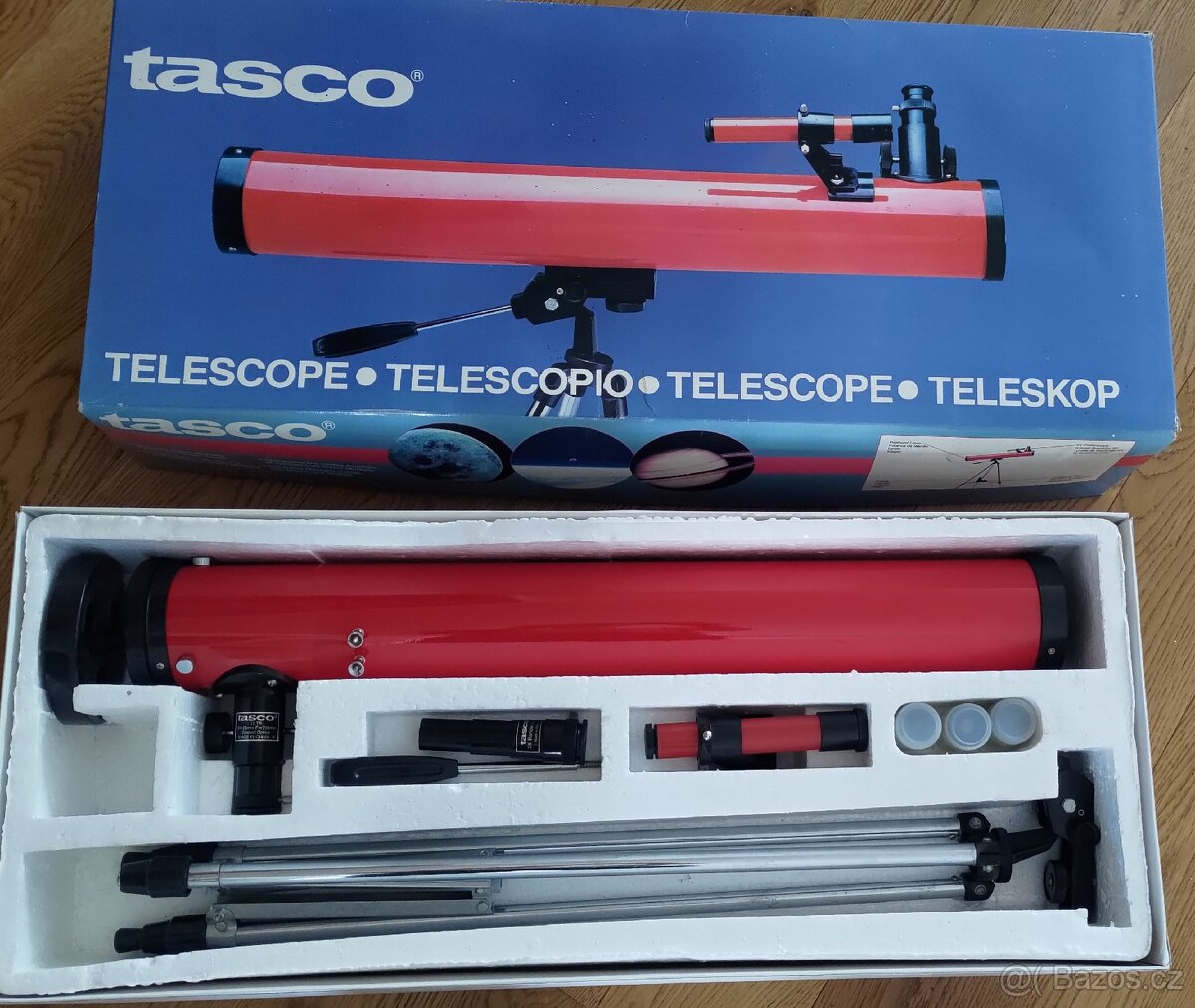 Hvězdářský dalekohled Tasco 33TR