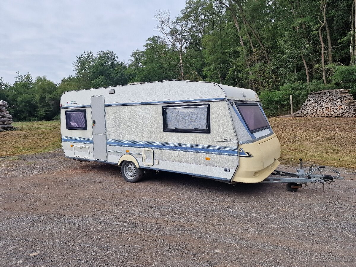 KARAVAN HOBBY PRESTIGE