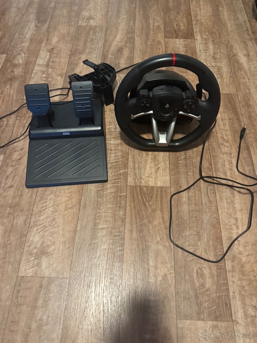 Herní volant hori ps4
