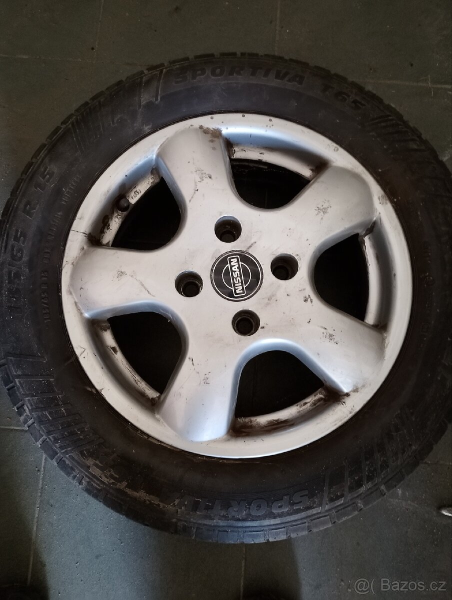 Nissan Almera
