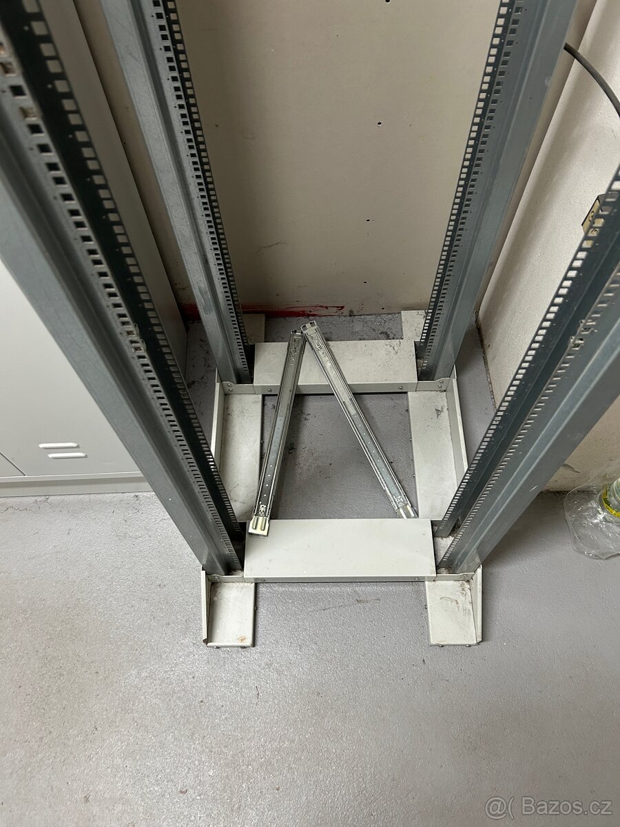 Rack stojan