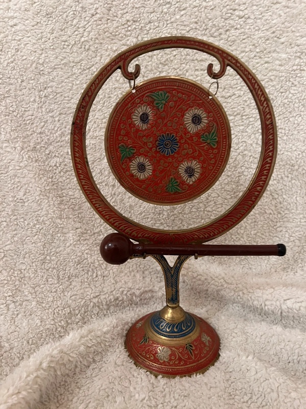 Mosazný zdobený GONG