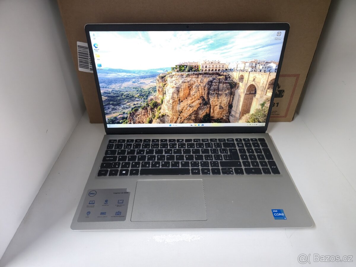 Dell Inspiron 15 i3 8/256GB 15.6" FHD. Zaruka