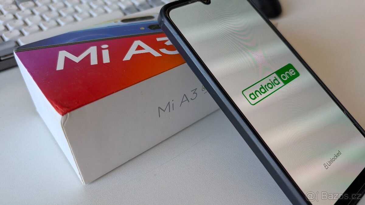 Prodám plně funkční Xiaomi Mi A3 4GB 64GB – první majitel