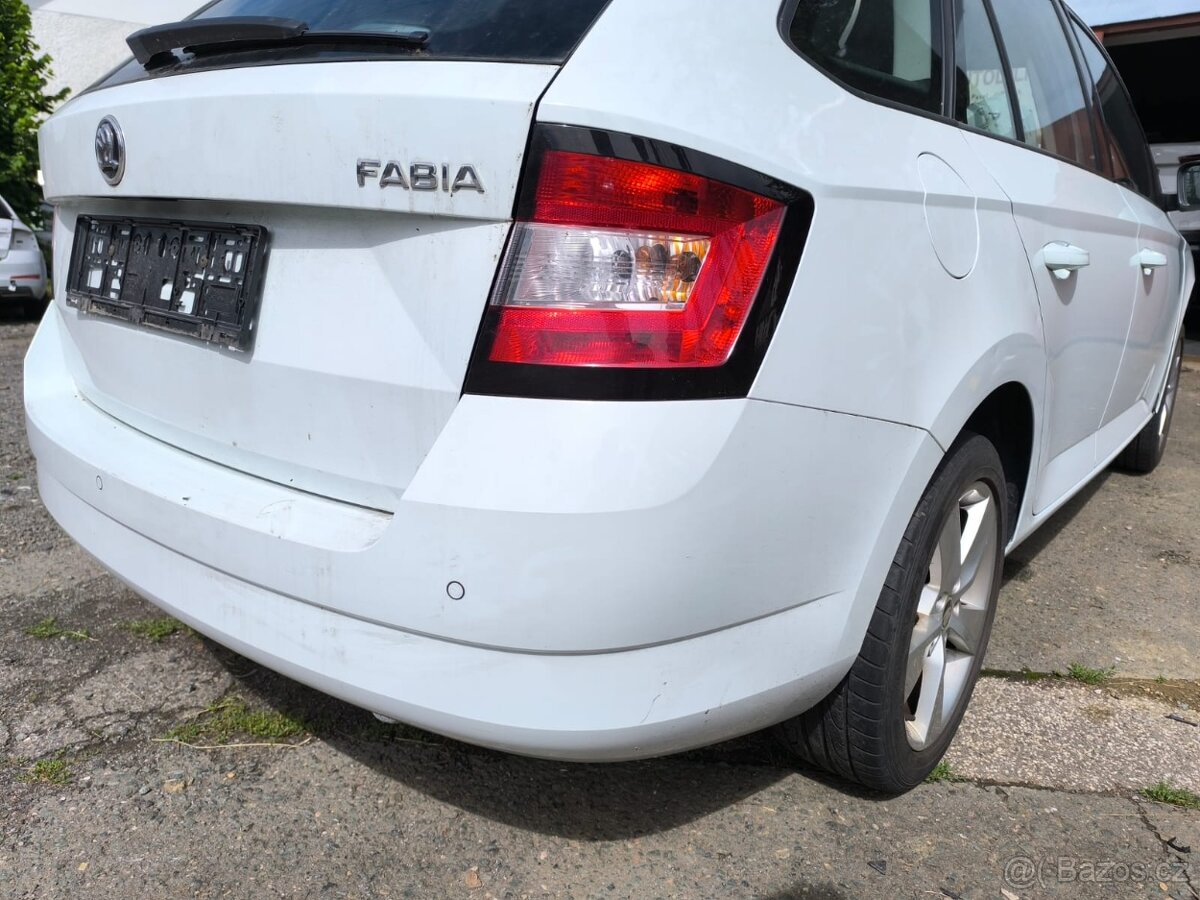 Zadní nárazník Škoda fabia 3 kombi bílá Candy